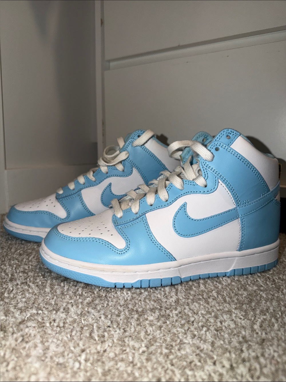 Nike Dunk High Light Blue & White Sneakers